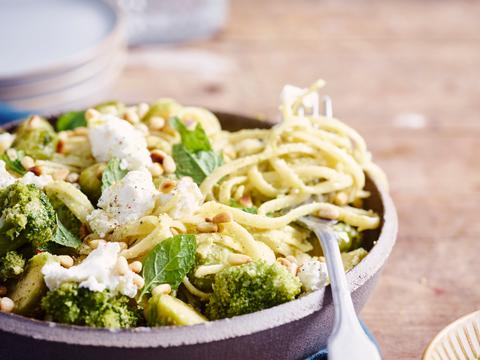 Linguine met broccolipesto