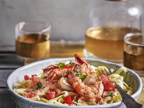 tagliatelle met scampi_s diabolique