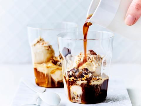 Affogato met gezouten karamelijs