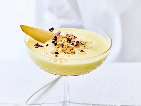 Champagnesabayon met gepocheerde peren