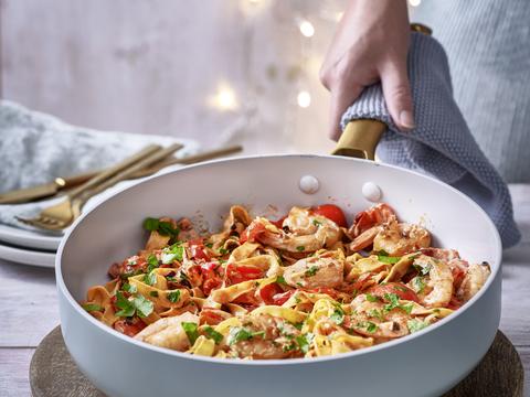 Scampi_s met romige paprika-mascarponesaus en tagliatelle