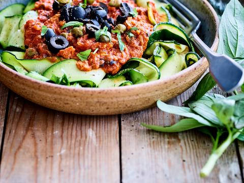 Courgetti à la puttanesca