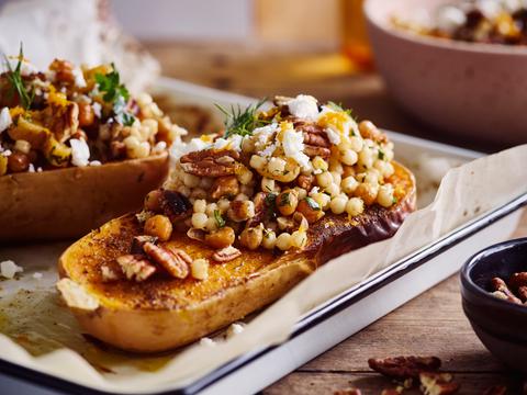 Gevulde butternut met kikkererwten