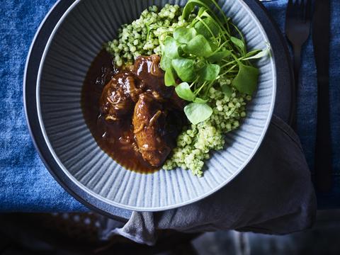 gelakte varkenswangetjes fregola kruidenpesto