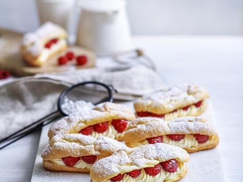 Eclairs met slagroom en fruit van Sofie
