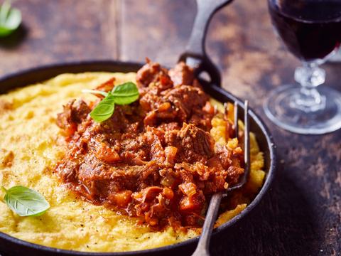 Geroosterde polenta met ragout