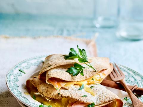 Wrapcroque met paprika, gerookte zalm