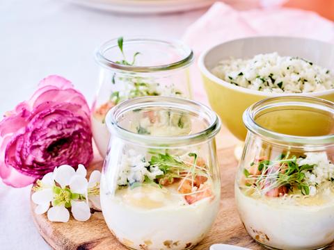 Oeufs en cocotte met garnaaltjes