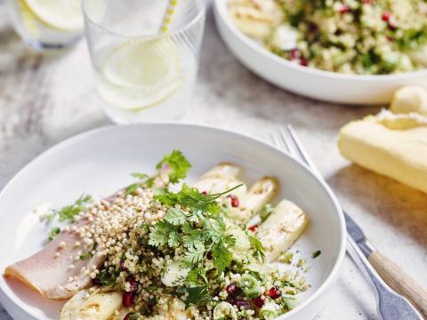 Truite fumée, asperges et quinoa grillés