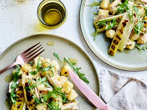 Gnocchi met kip, geroosterde prei
