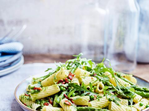 Rigatoni met spinaziepesto