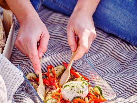 Gegrilde groenten met burrata en basilicumolie