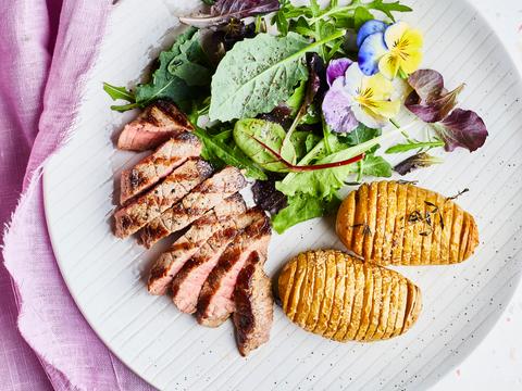Biefstuk met hasselbackpatatjes