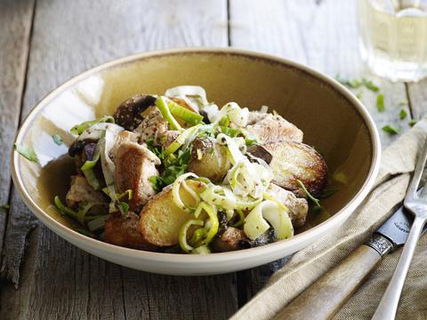 vlaamse wok met kip, prei en mosterdsaus