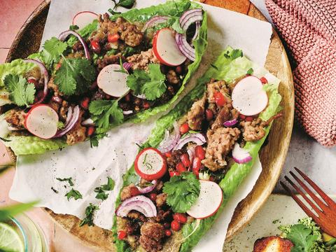 Slawraps met geroosterde broccoli en lamsgehakt