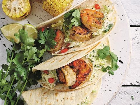 Taco's met scampi's en gegrilde maïs