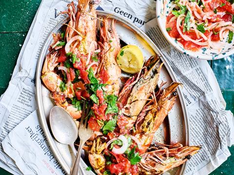 Gegrilde gamba’s met rauwe tomatensaus