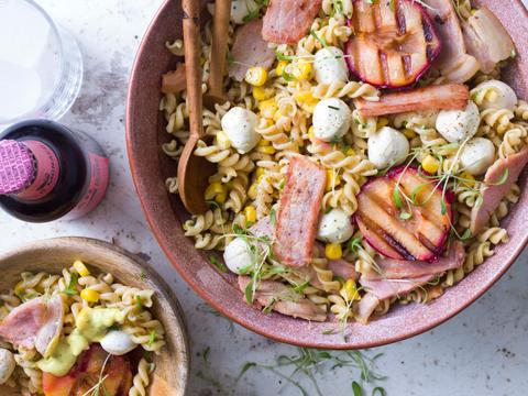 Spirelli-salade met kerriemayonaise