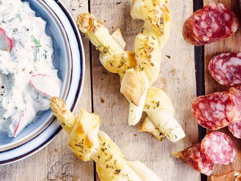 Asperges in bladerdeegjasje