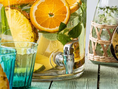 water met smaakje ananas citroen mango munt