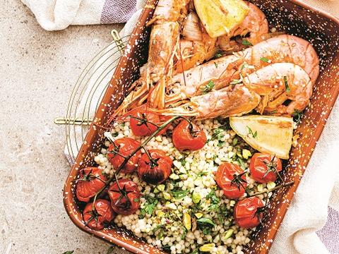 Parelcouscous met gepofte kerstomaatjes en citroengamba’s