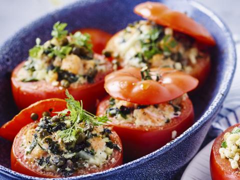 Tomaten met zalm en spinazie