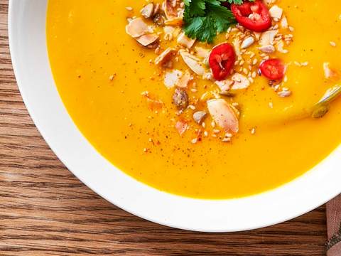 Wortelsoep met pastinaak en zadencrumble