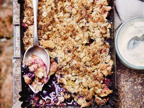 Vijgen- en bessencrumble