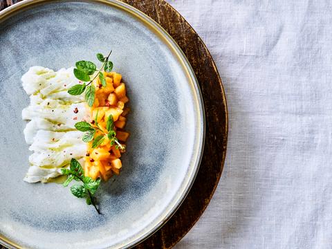 Ceviche van witte vis met meloensalsa