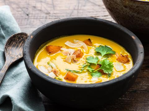 Thaise pompoensoep met kokos en paksoi