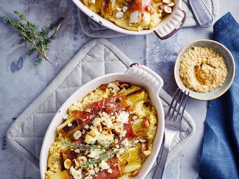 Preirolletjes in parmaham met feta en mosterdpuree