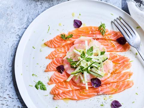 Carpaccio van rauwe zalm