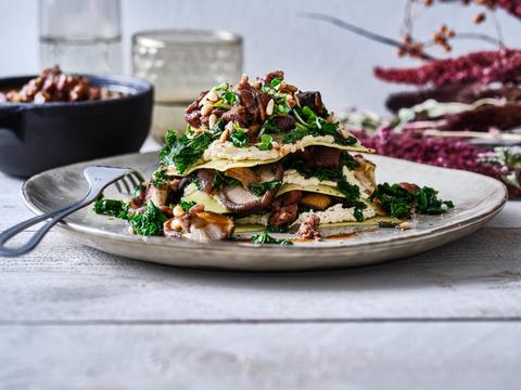 Open lasagne met everzwijnragout