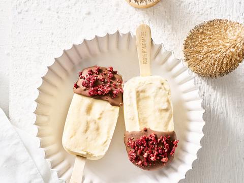Nougat-mascarpone-ijslolly_s met chocolade en framboos