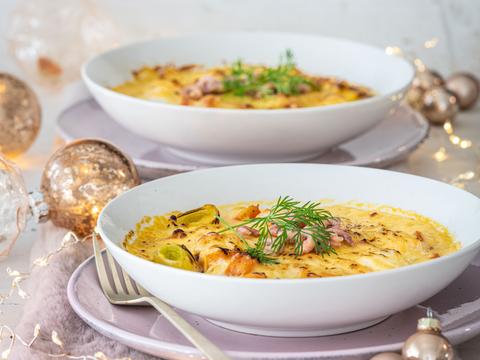 Vispannetje van zalm en schelvis met pompoensaus