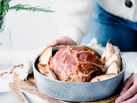 Gehaktbrood in een jasje van parmaham
