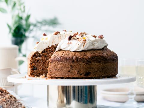 Worteltaart met roomkaasfrosting