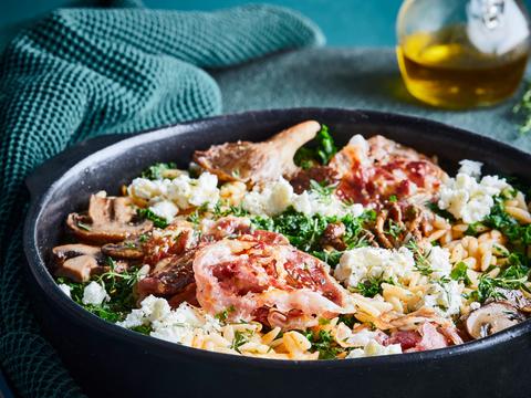 Griekse pasta met boerenkool