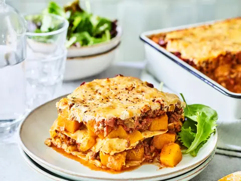 Lasagne met ragù, pompoen en geitenkaas