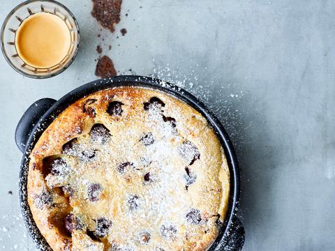 Dutch pancake krieken