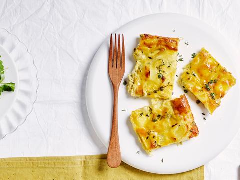 Frittata met aardappelen, prei en tijm