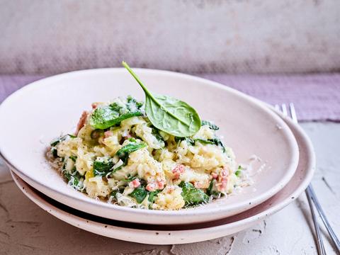 Risotto met spinazie, prei en spek