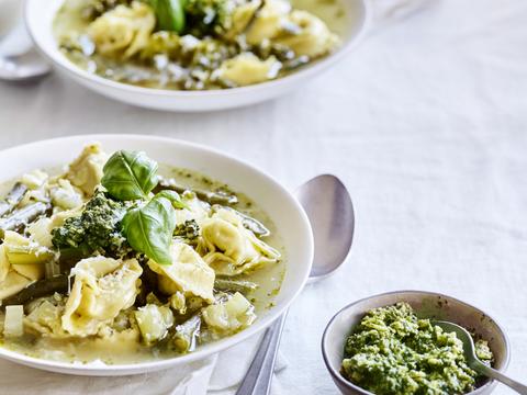 Minestrone met tortellini  