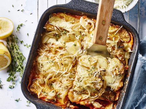 Vegan lasagne arrabiata met zoete aardappel