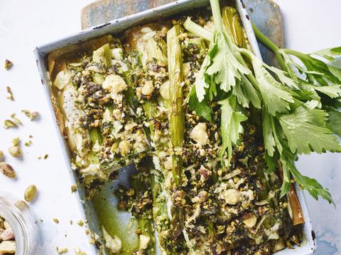 Lasagne verde met groene asperges en pistachepesto