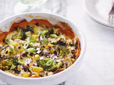 vegan quiche met een bodem van zoete aardappel en tofu