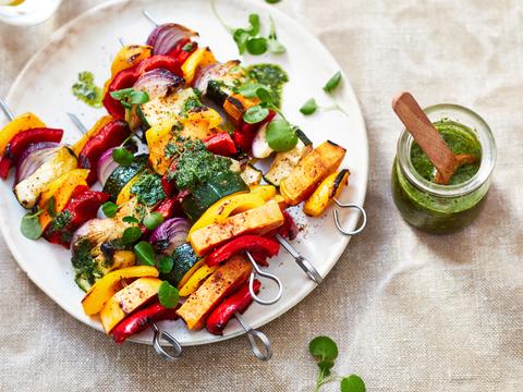 Regenboogspiesjes met chimichurri