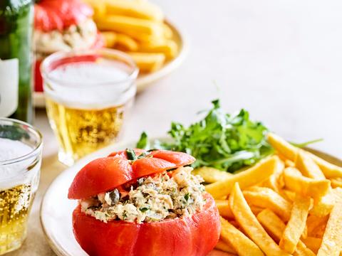 Tomaat-tonijn met verse frietjes