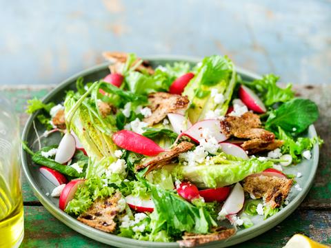 Fattoush met schapenkaas