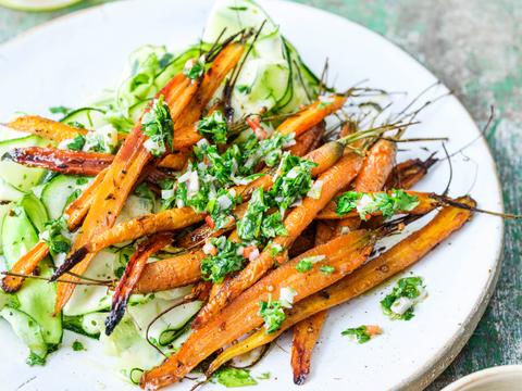 Salade met ovengeroosterde zomerwortelen